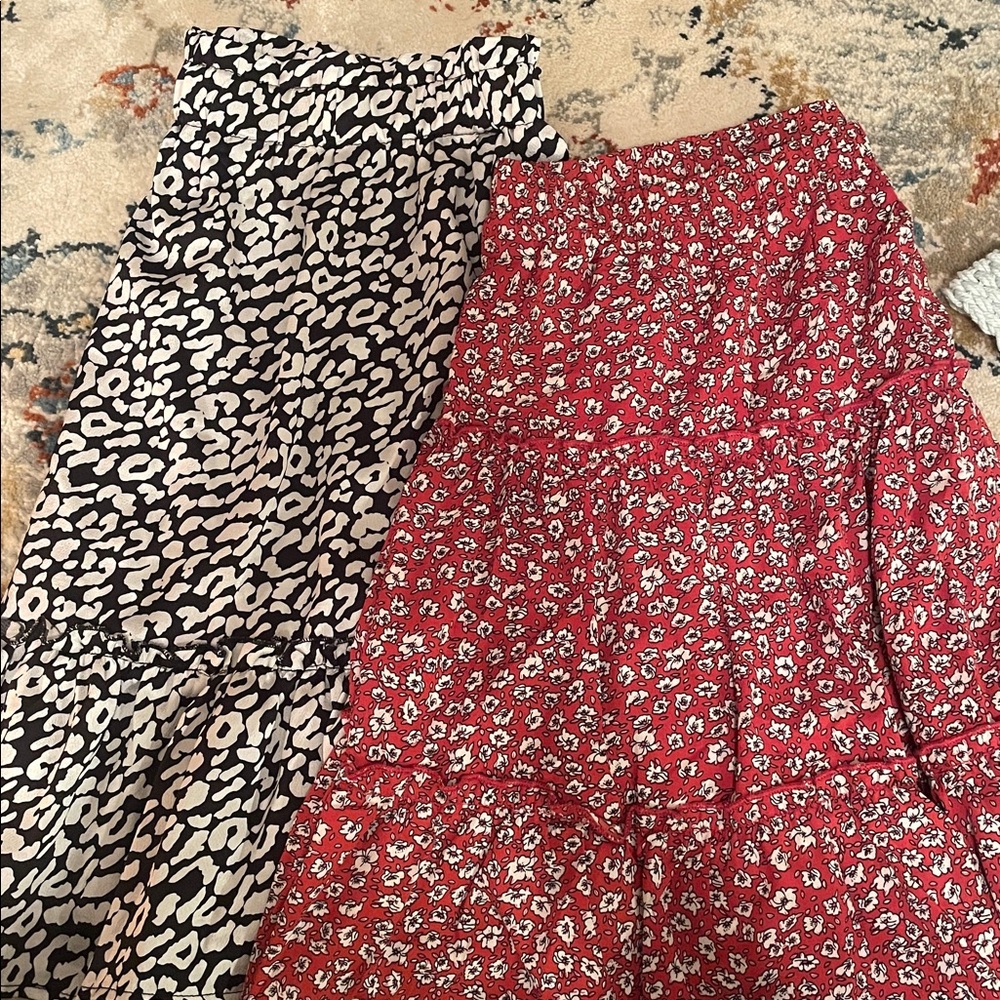 SHEIN Black and Red Patterned Skirts